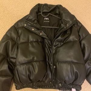 NWOT Zara Cropped Puffer